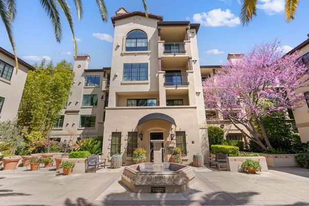Exterior, Facade, Condo Building