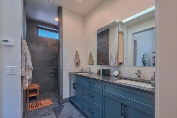 Bathroom, Dual Sink Vanities, Interior, Recessed Lighting