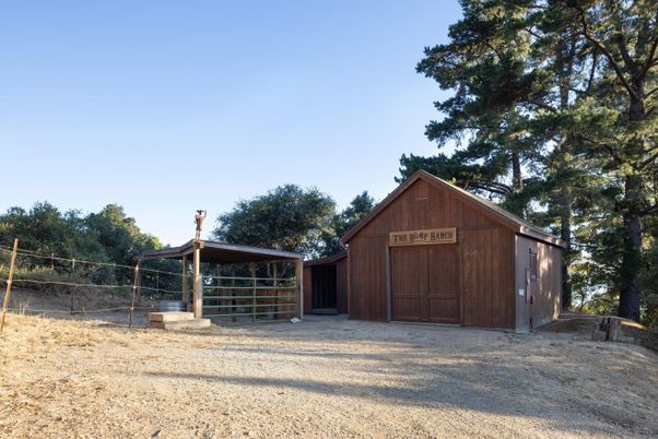 Detached Garage, Exterior