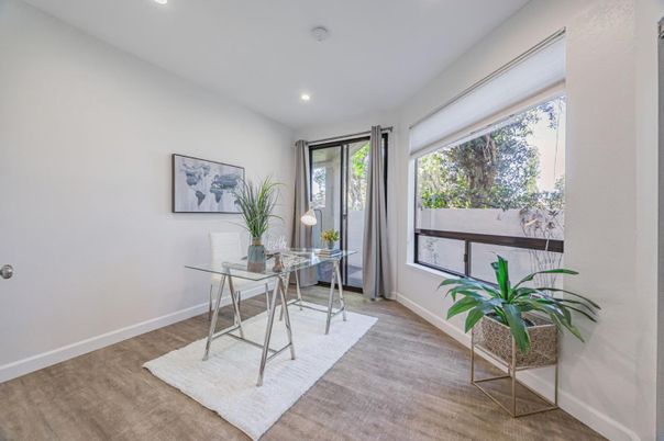 Home Office, Interior, Recessed Lighting, Wood Texture Flooring