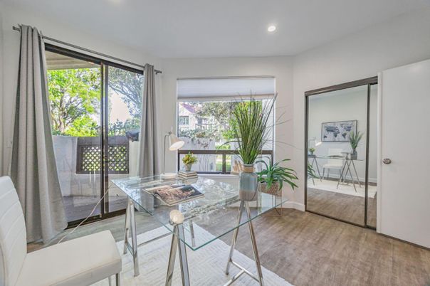 Home Office, Interior, Recessed Lighting, Wood Texture Flooring