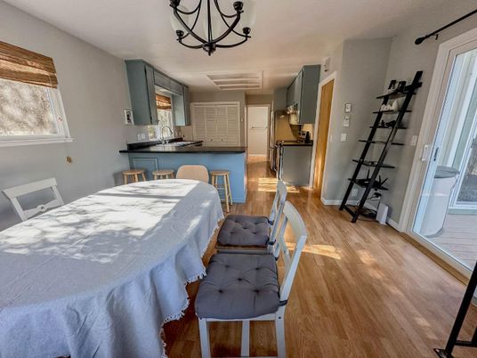Chandelier, Dining room, Interior, Kitchen, Wood Texture Flooring