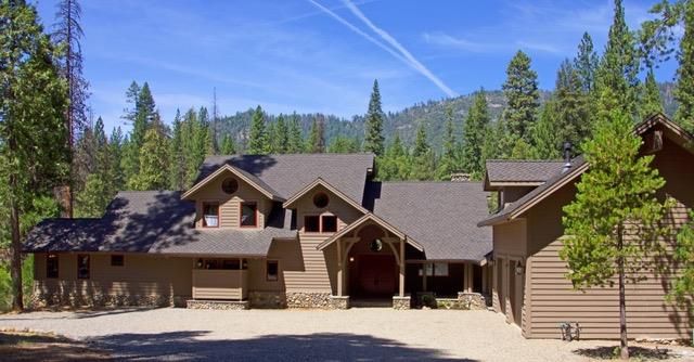 Attached, Exterior, Facade, Log Home