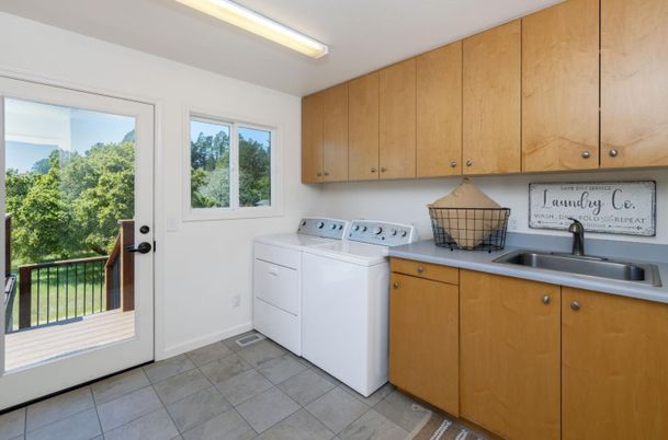 Interior, Washer