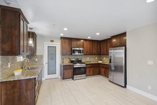 Interior, Kitchen, Pendant Lights, Recessed Lighting, Stainless Steel Appliances