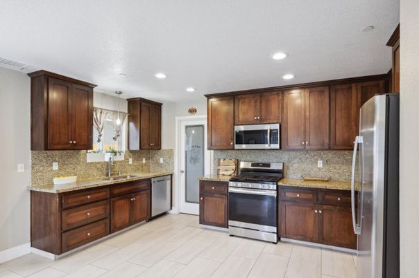 Interior, Kitchen, Pendant Lights, Recessed Lighting, Stainless Steel Appliances