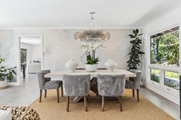 Dining room, Interior, Pendant Lights, Recessed Lighting