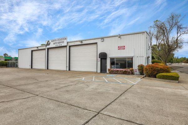 Detached Garage, Exterior