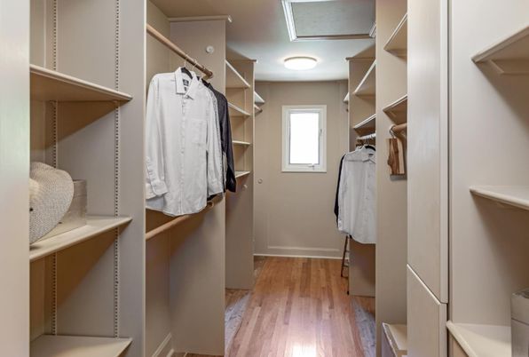 Interior, Walk-in Closets, Wood Texture Flooring