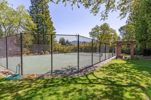 Exterior, Tennis Courts