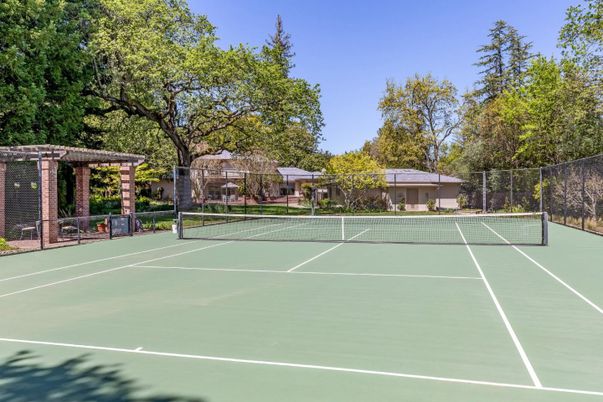 Exterior, Tennis Courts