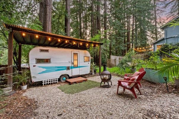 Backyard, Exterior, Hot Tub