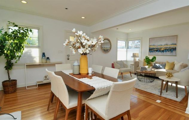 Dining room, Interior, Living room, Recessed Lighting, Wood Texture Flooring