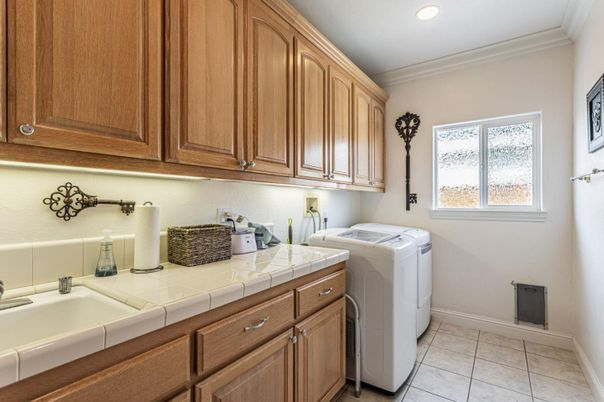 Interior, Recessed Lighting, Washer