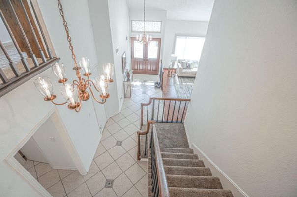 Chandelier, Interior