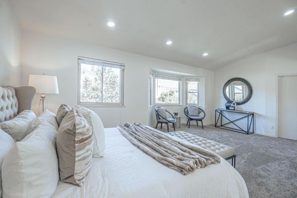 Bedroom, Interior, Recessed Lighting