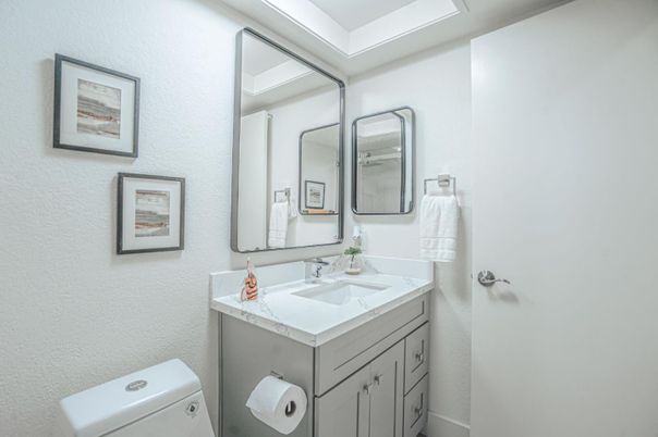 Bathroom, Dual Sink Vanities, Interior