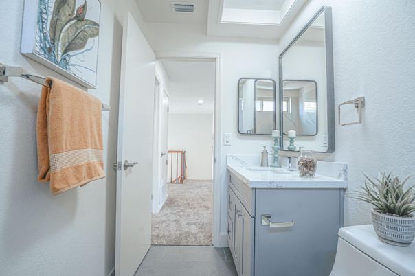 Bathroom, Dual Sink Vanities, Interior