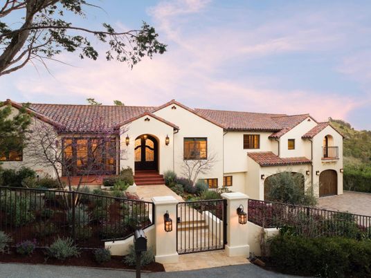 Attached, Exterior, Facade, Spanish Mediterranean