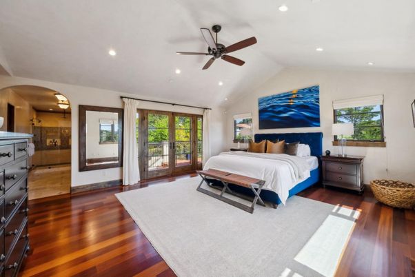 Bathroom, Bedroom, Interior, Recessed Lighting, Wood Texture Flooring