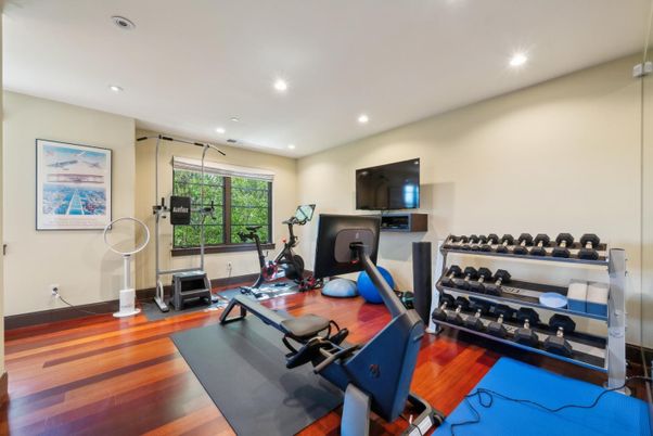 Fitness Equipment, Interior, Recessed Lighting, Wood Texture Flooring