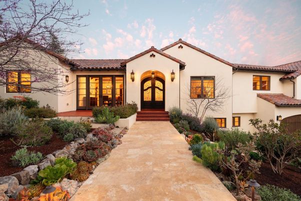Exterior, Facade, Spanish Mediterranean