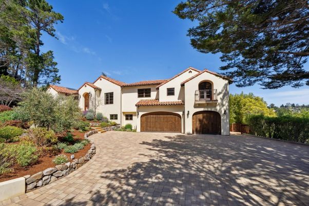 Attached, Exterior, Facade, Spanish Mediterranean