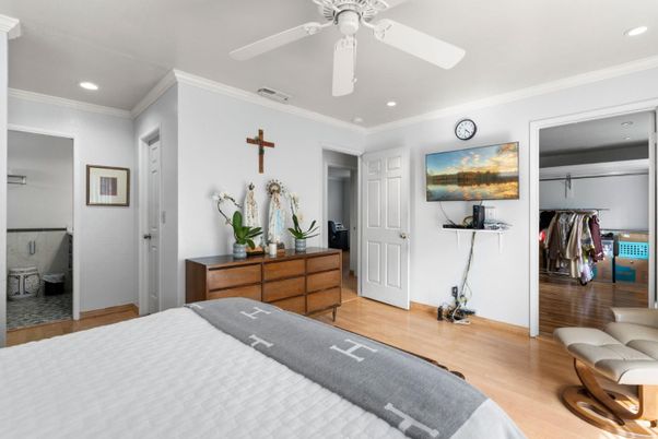 Bedroom, Interior, Recessed Lighting, Wood Texture Flooring