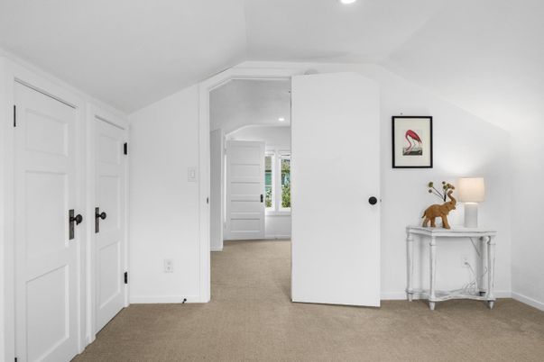 Interior, Recessed Lighting