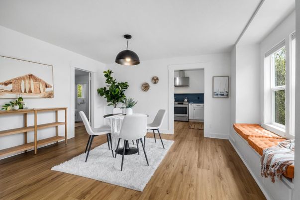 Dining room, Interior, Kitchen, Pendant Lights, Stainless Steel Appliances, Wood Texture Flooring