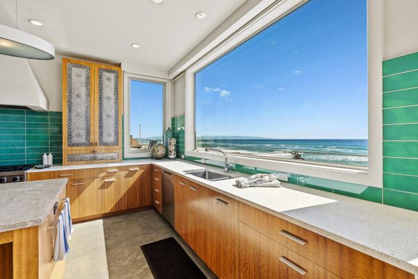 Interior, Kitchen, Recessed Lighting, Water