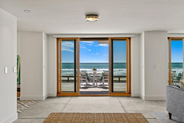 Dining room, Interior, Recessed Lighting, Water