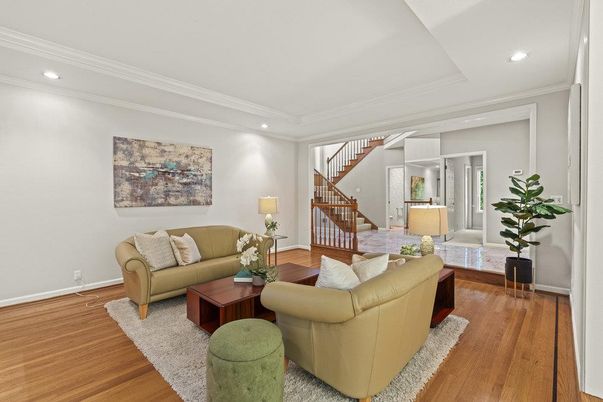 Interior, Living room, Recessed Lighting, Wood Texture Flooring