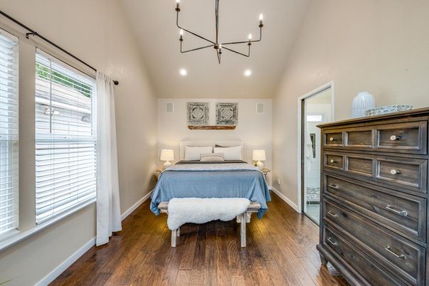 Bedroom, Interior, Pendant Lights, Recessed Lighting, Wood Texture Flooring