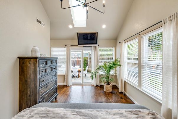 Bedroom, Interior, Pendant Lights, Recessed Lighting, Wood Texture Flooring