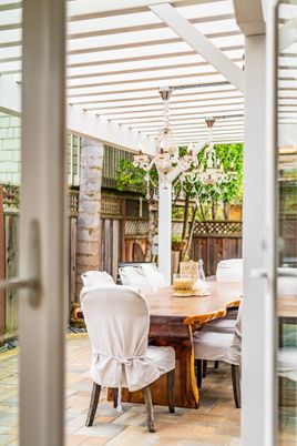 Chandelier, Dining room, Interior