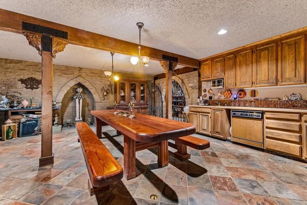 Dining room, Interior, Kitchen, Pendant Lights, Recessed Lighting, Stone Walls