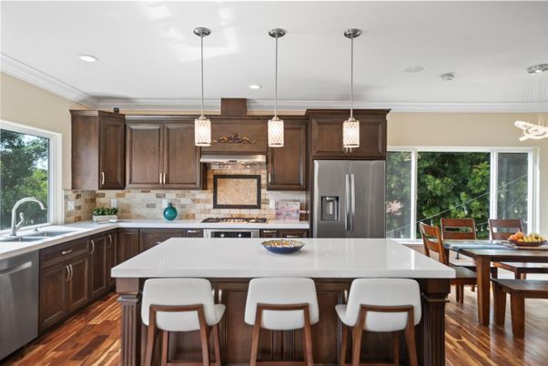 Dining room, Interior, Kitchen, Pendant Lights, Recessed Lighting, Stainless Steel Appliances, Wood Texture Flooring