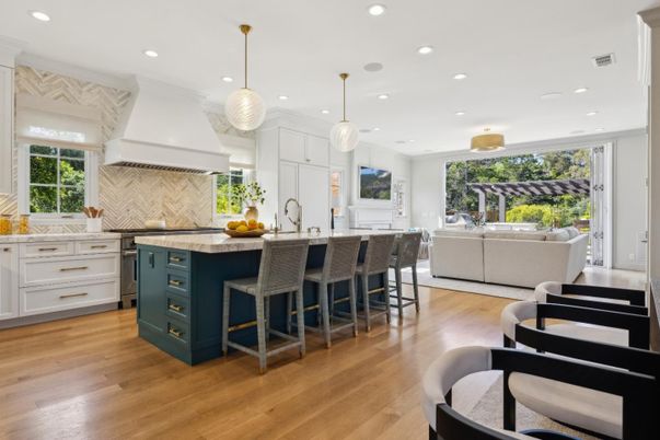 Interior, Kitchen, Living room, Pendant Lights, Recessed Lighting, Wood Texture Flooring