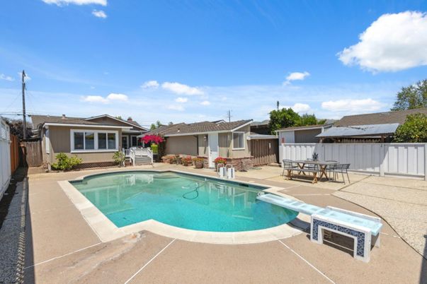 Exterior, Pool, Solar Panels