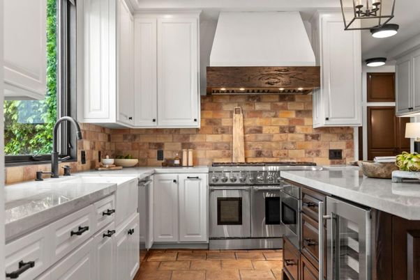 Interior, Kitchen, Pendant Lights, Stainless Steel Appliances