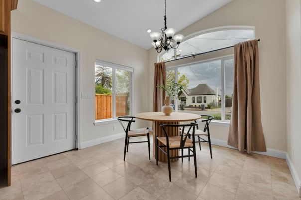 Chandelier, Dining room, Interior, Recessed Lighting