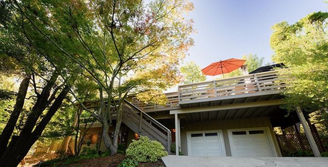 Detached Garage, Exterior
