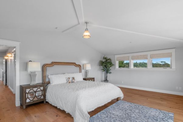 Bedroom, Interior, Pendant Lights, Wood Texture Flooring