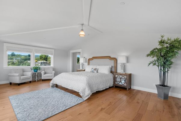 Bedroom, Interior, Pendant Lights, Wood Texture Flooring