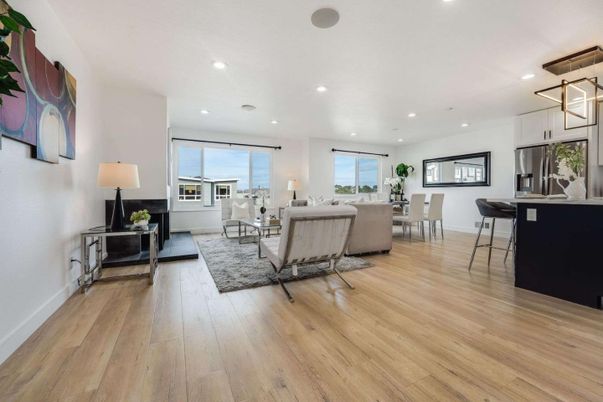 Dining room, Interior, Kitchen, Living room, Pendant Lights, Recessed Lighting, Wood Texture Flooring