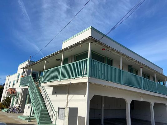 Exterior, Facade, None