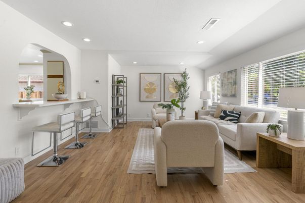 Interior, Living room, Recessed Lighting, Wood Texture Flooring