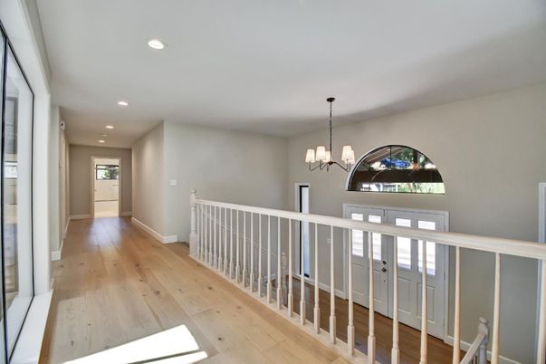 Chandelier, Interior, Recessed Lighting, Wood Texture Flooring