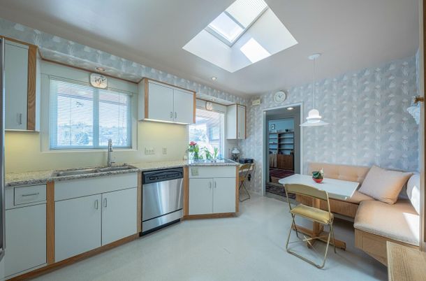 Interior, Kitchen, Pendant Lights, Stainless Steel Appliances